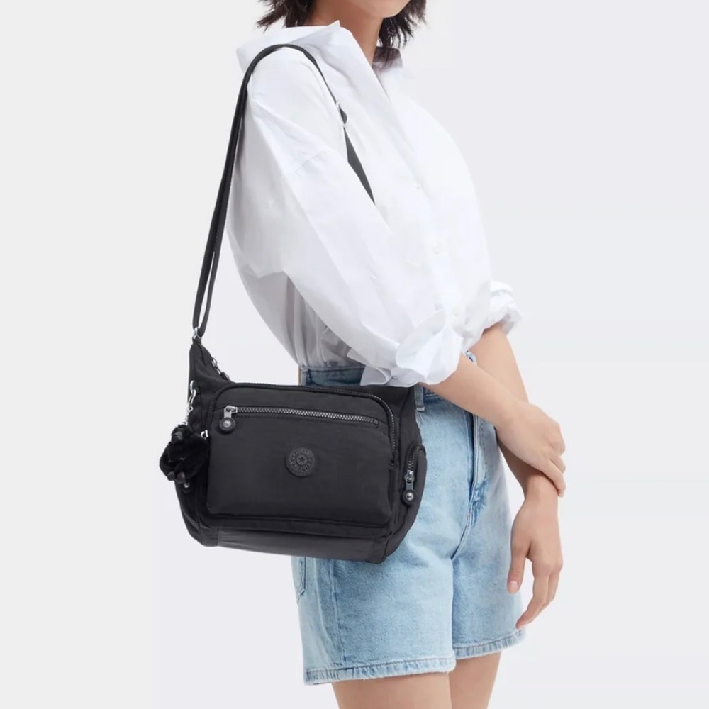 NWT Kipling Gabbie Small Crossbody Bag in Black Nylon - Picture 2 of 4